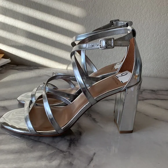 NWOB H by Halston Luna Silver Sandal Heels - Picture 5 of 9
